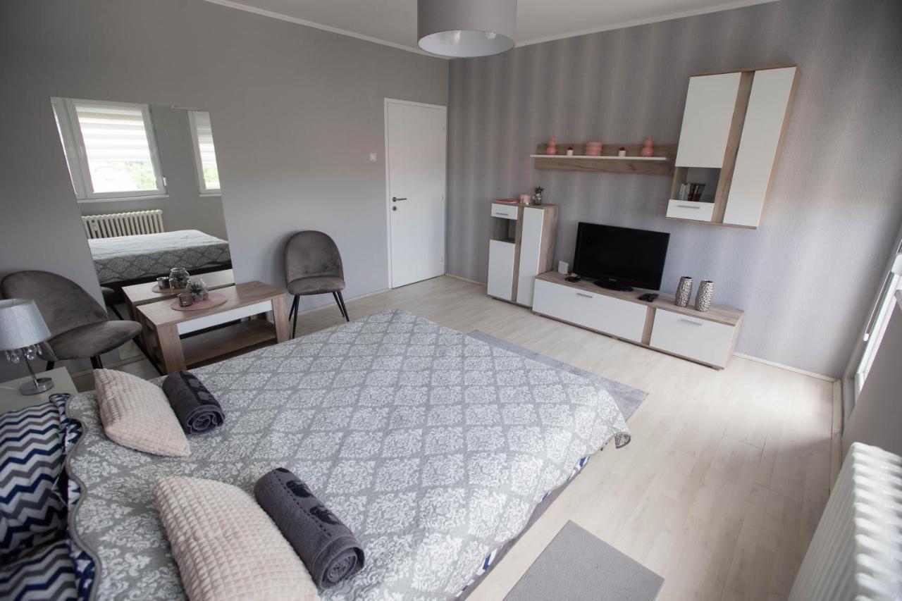 Apartman Danica Subotica Exteriör bild
