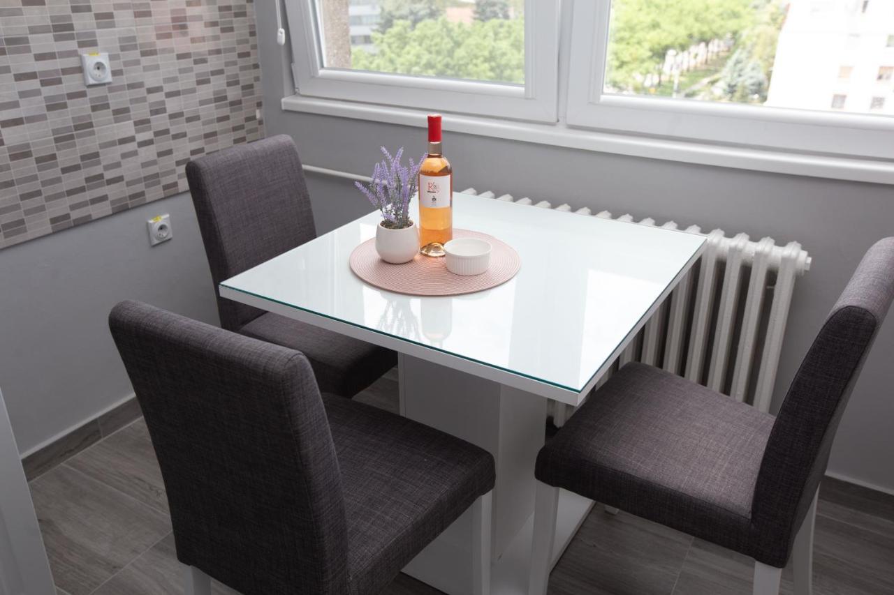 Apartman Danica Subotica Exteriör bild