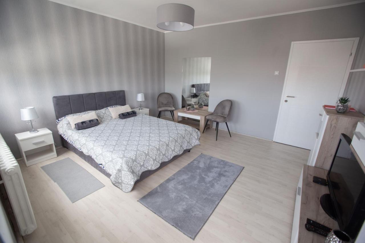 Apartman Danica Subotica Exteriör bild